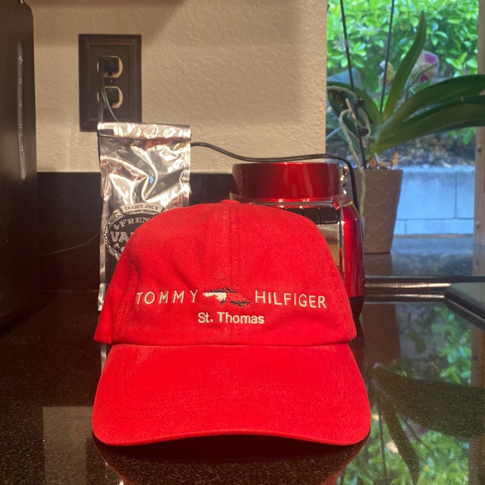 Vintage Tommy Hilfiger St. Thomas 6 panel.